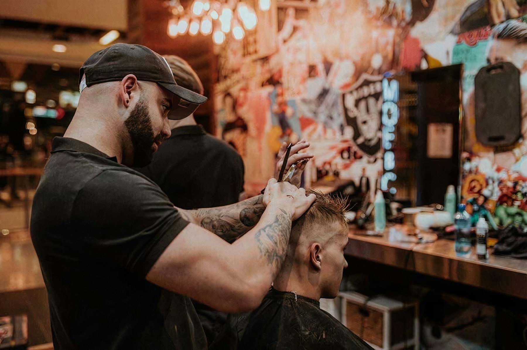 Rasage au coupe-choux, gros plan